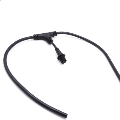 검은 PVC  Ｔ 종류 방수 커넥터 M16 IP67 케이블 사용 CCC는 증명했습니다